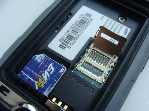 ����� ���������� �������� Samsung B2700 � "���������" ��� ���?