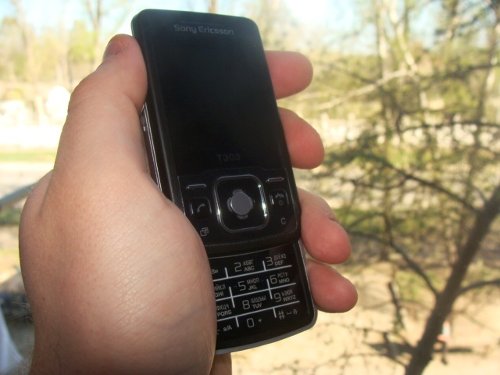 ����� ���������� �������� Sony Ericsson T303 � �����-������ 