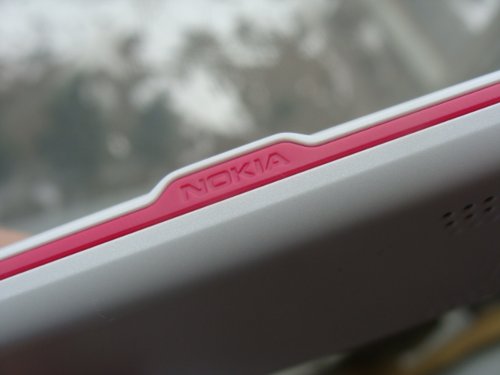 Nokia 7210 Supernova � ����� ��������� �������