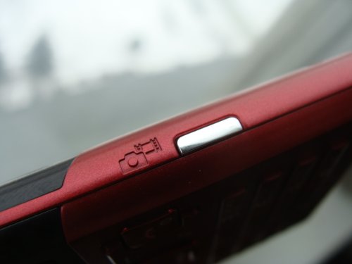 Sony Ericsson T700 � ����-��������!