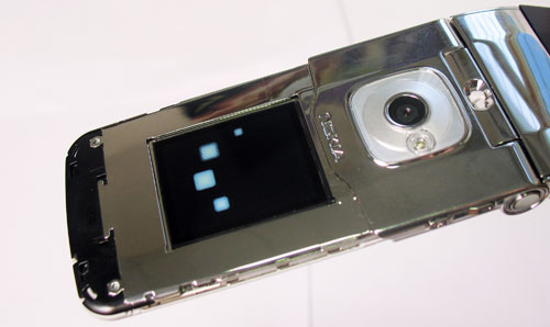 ����� �������� �������� Nokia 7510 Supernova