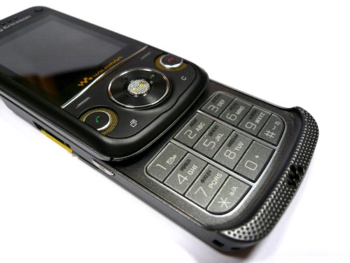 ����� ���������� �������� Sony Ericsson W760i � ��������� ������