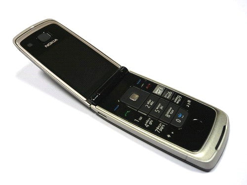 ����� Nokia 6600 Fold � �������� ������