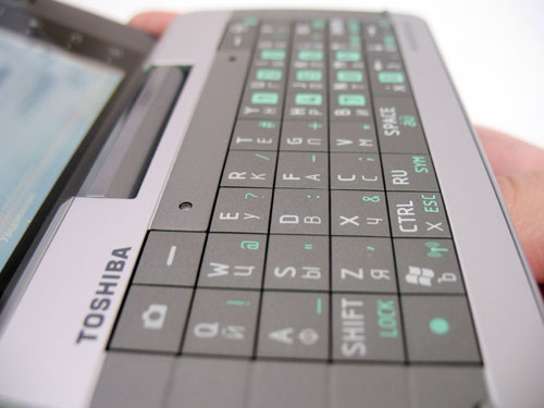 ����� Toshiba Portege G910 - ������-������������