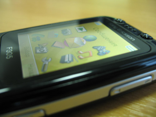 ����� �������� �������� Sony Ericsson F305 - ����� �����������