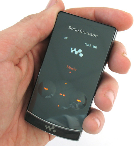 ����� Sony Ericsson W980 - ����������� �����