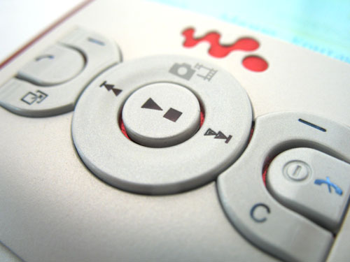 ����� Sony Ericsson W595 - ������ ����� 