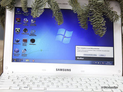 ����� Samsung N210: ������ �� 12 �����