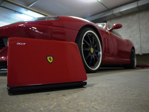 Acer Ferrari One � ��������� ������