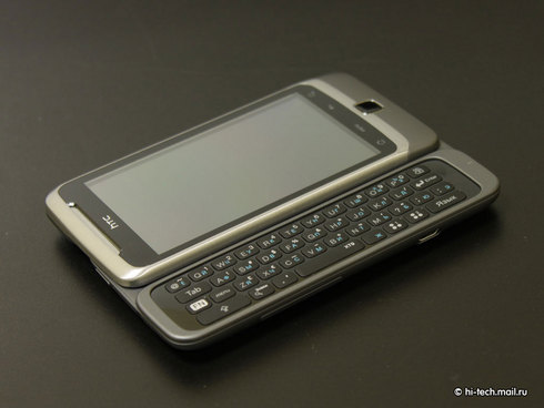  HTC Desire Z:  Android-  QWERTY-