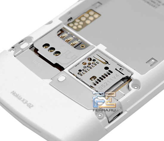 ����� ��� SIM-����� � microSD-������ � ���������� ������