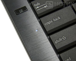������� Asus B53F : ������������ ��������� ���������� ������� CapsLock
