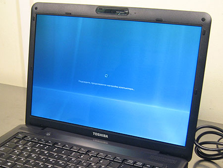 Toshiba Satellite A300-27W �����