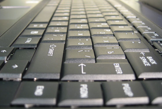 Toshiba Satellite A300-27W ����������