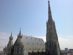  Nokia X7-00:   Nokia