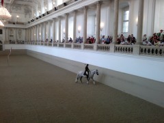  Nokia X7-00:   Nokia