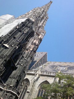  Nokia X7-00:   Nokia