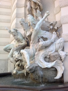  Nokia X7-00:   Nokia