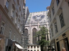  Nokia X7-00:   Nokia