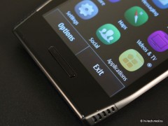  Nokia X7-00:   Nokia