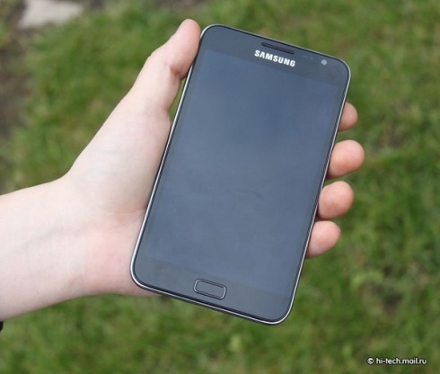   Samsung Galaxy Note:   