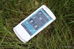  Nokia 700:   