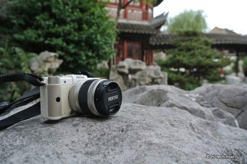 Pentax Q:   