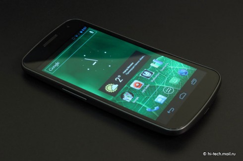   Samsung Galaxy Nexus  Android 4:  