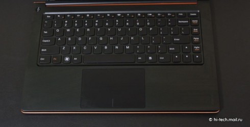 ����� Lenovo IdeaPad U300s: ������, ��� MacBook Air