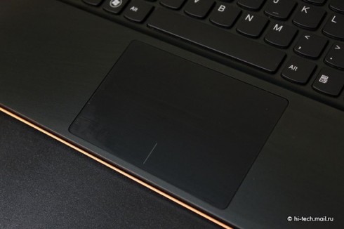 ����� Lenovo IdeaPad U300s: ������, ��� MacBook Air