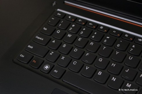 ����� Lenovo IdeaPad U300s: ������, ��� MacBook Air