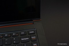 ����� Lenovo IdeaPad U300s: ������, ��� MacBook Air