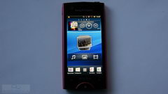  Sony Ericsson Xperia Ray:     